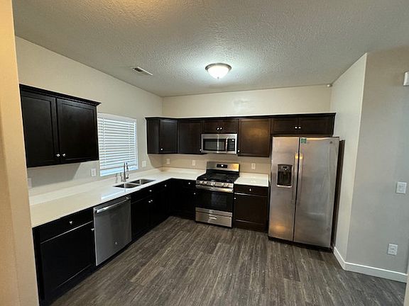 4th image of 3763 W Drexler Dr