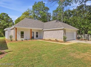 199 Lake Harbor Rd, Brandon, MS 39047