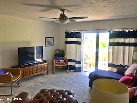 5th image of 221 Columbia Dr APT 333
