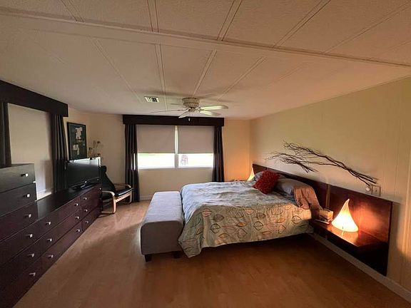 4th image of 4437 Lady Beverlee Ct N #84