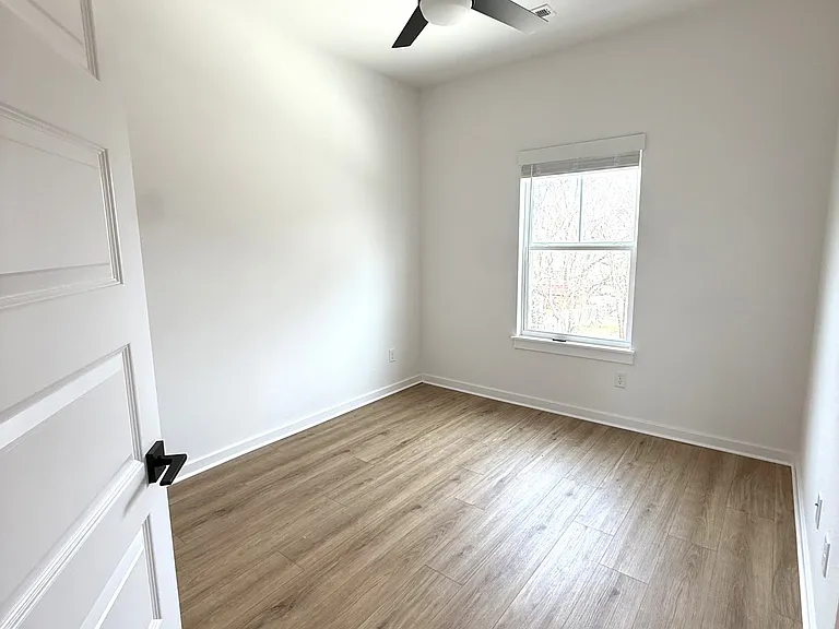 1516 W Sligo St #1 — Photo 11