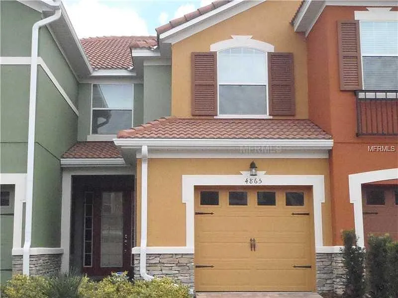 3 bed, 2.5 bath, 1576 sqft, $2,200 — Photo 4