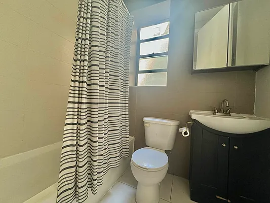 Rented by Doorway NYC, LLC | media 16