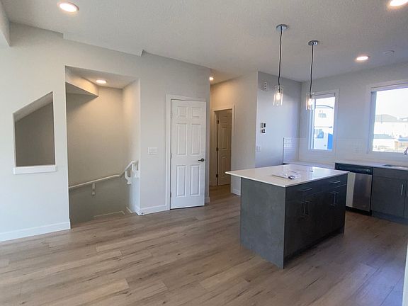 4th image of 11910 35th Ave SW