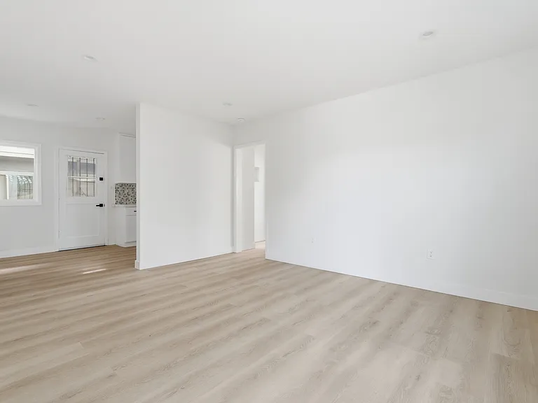 7227 Beck Ave #1/2 — Photo 7