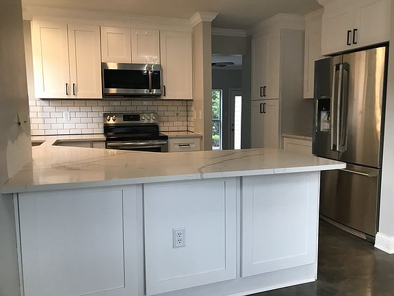 3rd image of 17549 Tuscany Ln