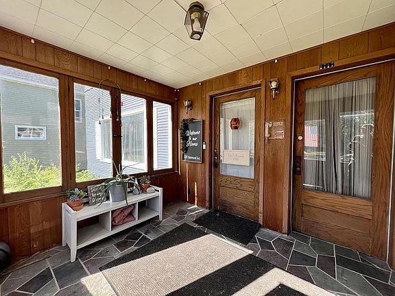 4th image of 1717 Hammond Ave