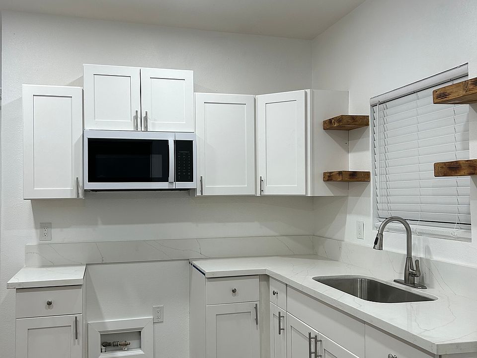 1st image of 145 N Alma Ave #145