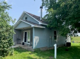 3294 Redwood Ave, Wayland, IA 52654