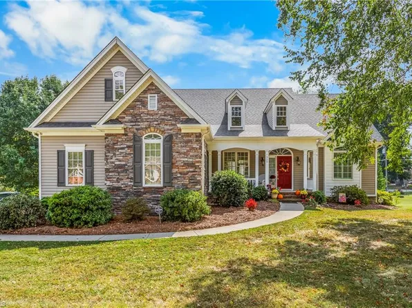 530 Academy St, Rural Hall, NC 27045