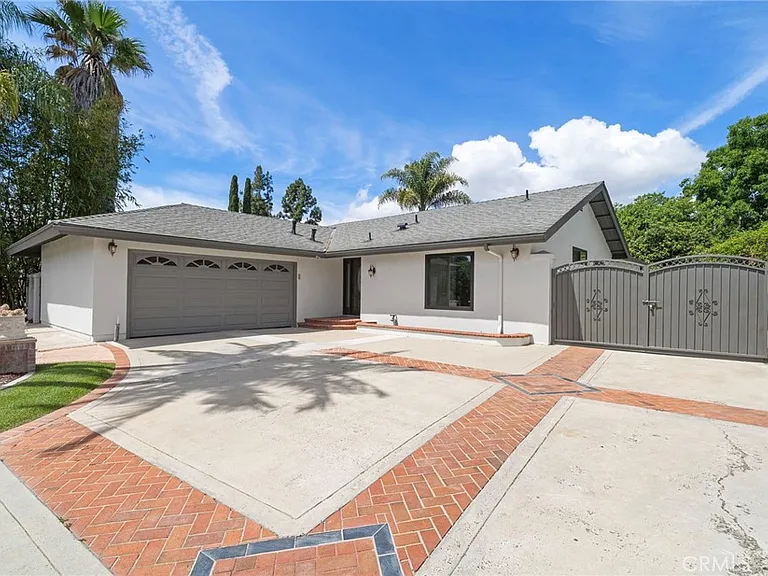 25981 Cordillera Dr — Photo 3