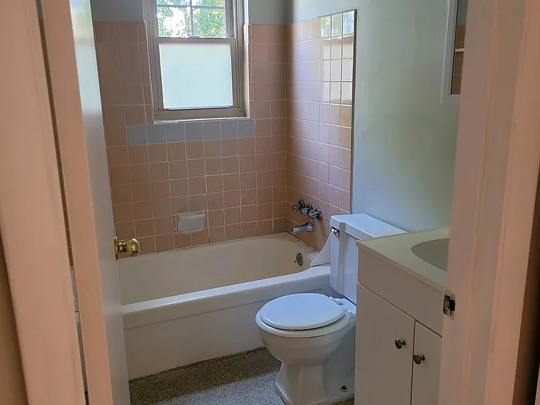 1956 Lexington Ave #17 — Photo 7