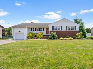 144 Hollywood Ave, Fairfield, NJ 07004
