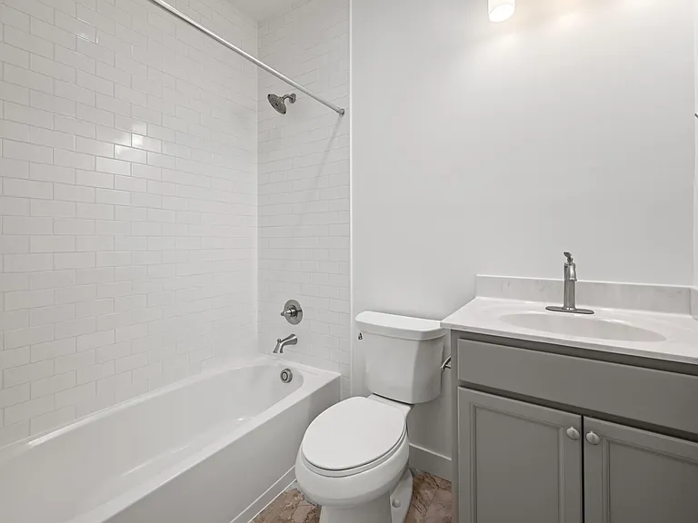 1st floor bath