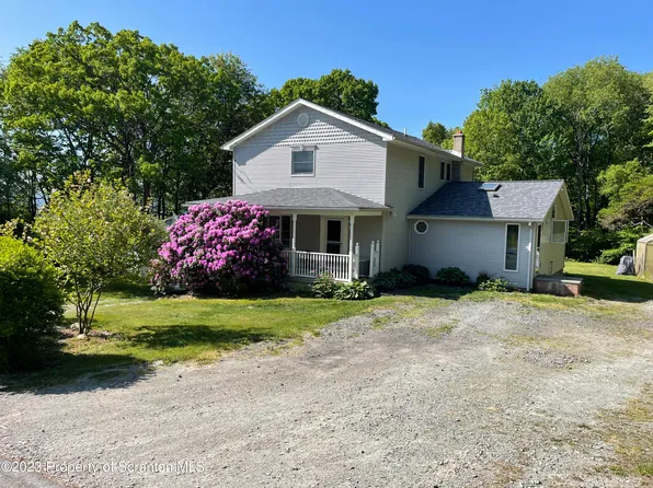 1029 Lookout Dr, Scranton, PA 18504