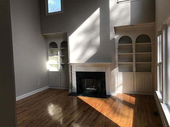 2nd image of 1435 Mill Place Dr