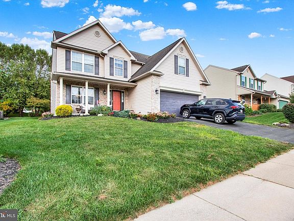 4th image of 623 Woodrow Ct