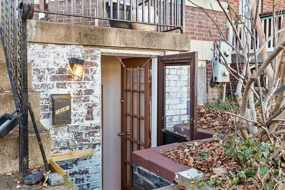 Building Photo - 3206 17th St NW #2