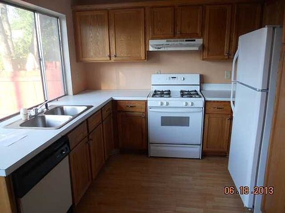 2nd image of 119 Jamestown Ln