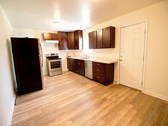 5th image of 2927 Cedarwood Dr