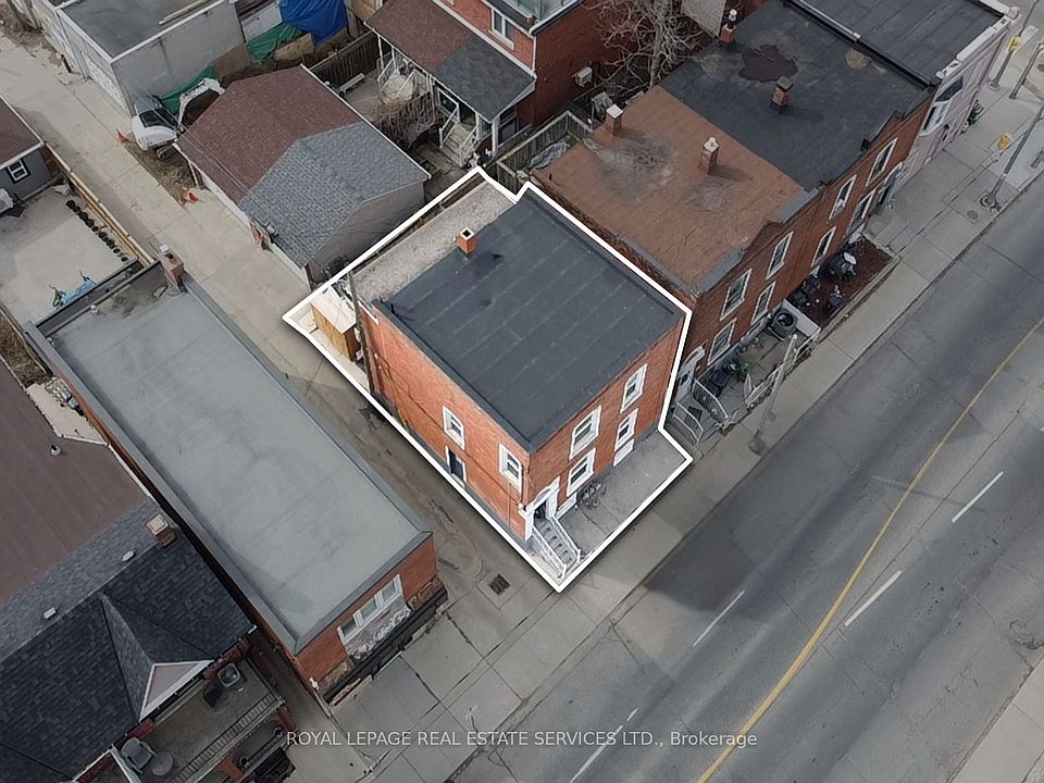 1st image of 740 Lansdowne Ave
