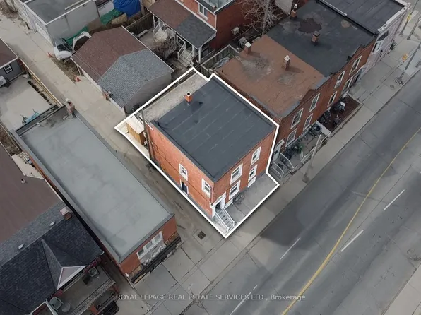 740 Lansdowne Ave, Toronto, ON M6H 3Y8