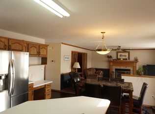 313 Forest View Rd, Oshkosh, WI 54904