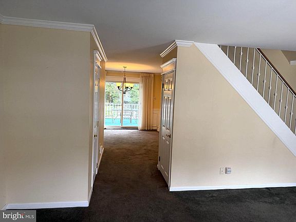 5th image of 12843 Cabell Rd