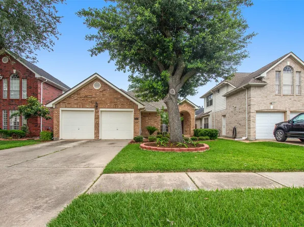 10618 Spring Brook Dr, Houston, TX 77041