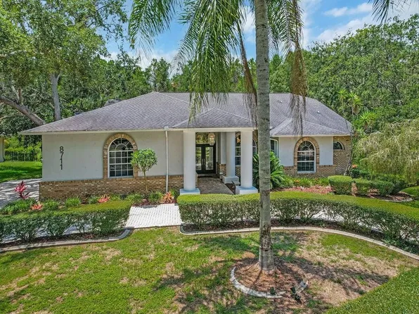 8711 Crescent Forest Blvd, New Port Richey, FL 34654