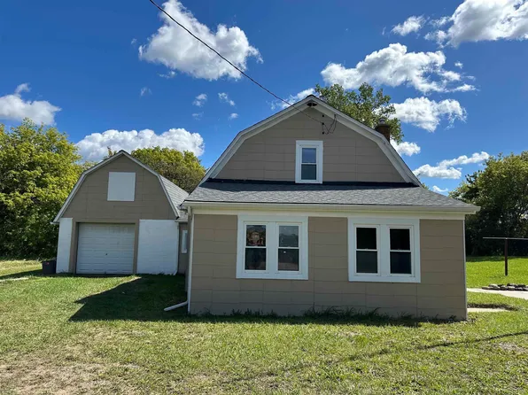 5665 East Rd, Saginaw, MI 48601