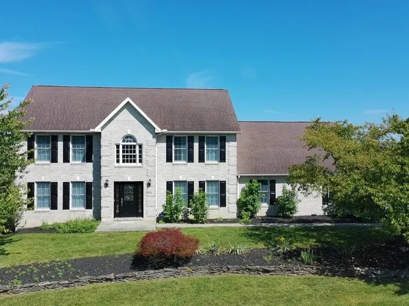 201 Sunbrook Dr, Chambersburg, PA 17201