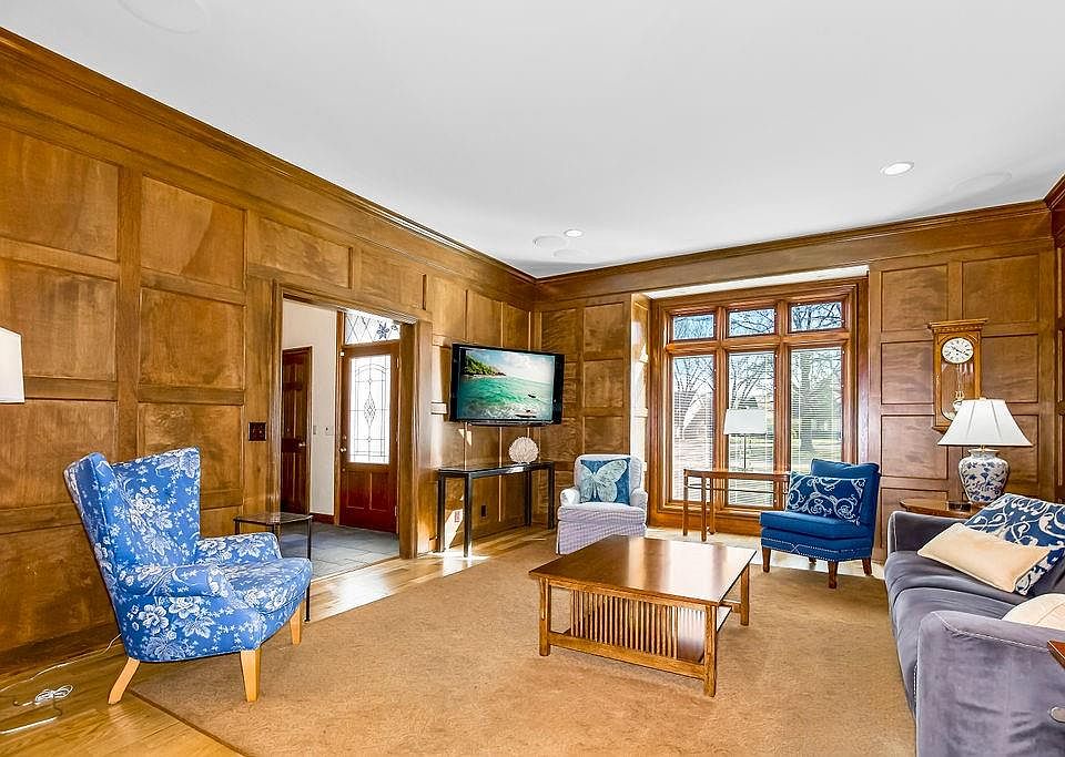 7518 Canterbury Ct, Prairie Village, KS 66208 Zillow