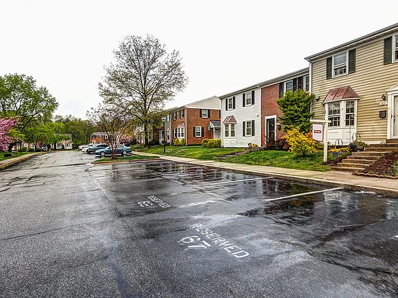 2nd image of 1851 Sharwood Pl