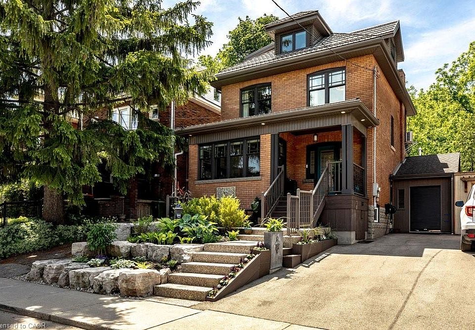 1st image of 99 Hillcrest Ave