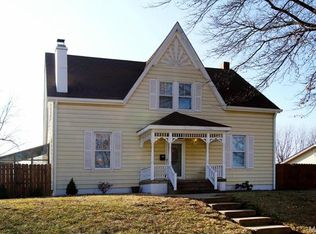 2505 Holiday Ln, Saint Charles, MO 63301