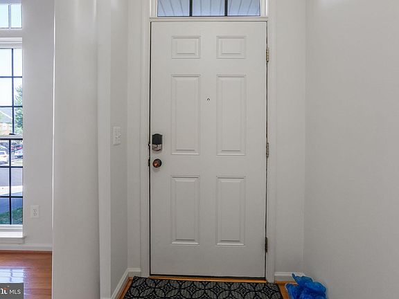 5th image of 9917 E Hill Dr