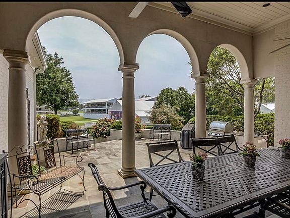 4th image of 8575 The Island At Southwin Dr