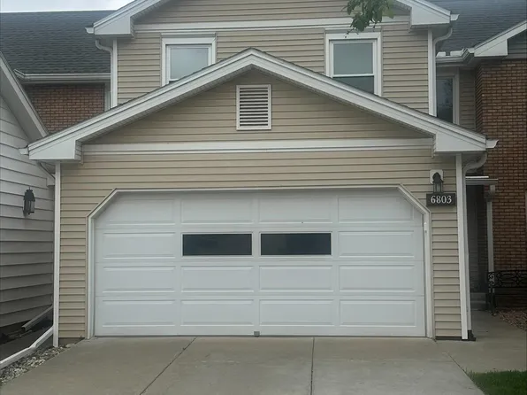 6803 Summerset Ct, Lincoln, NE 68516