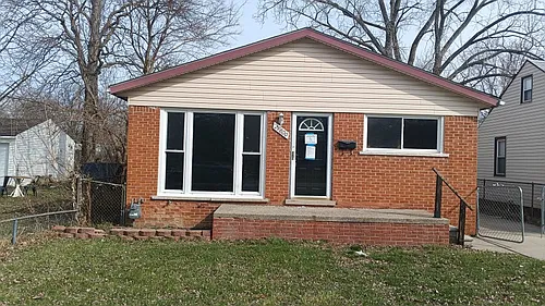 29800 Oakwood St Photo 1