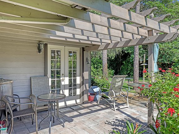 4th image of 652 Cypress Key Circle
