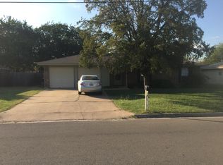 203 Wagon Wheel Trl, Georgetown, TX 78628
