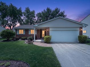6565 Bostonhill Ln, Canton, MI 48187