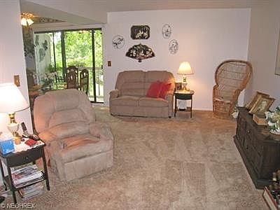 3rd image of 7401 Creekwood Dr #11D