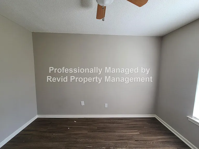 5157 Blacksmith Dr — Photo 16