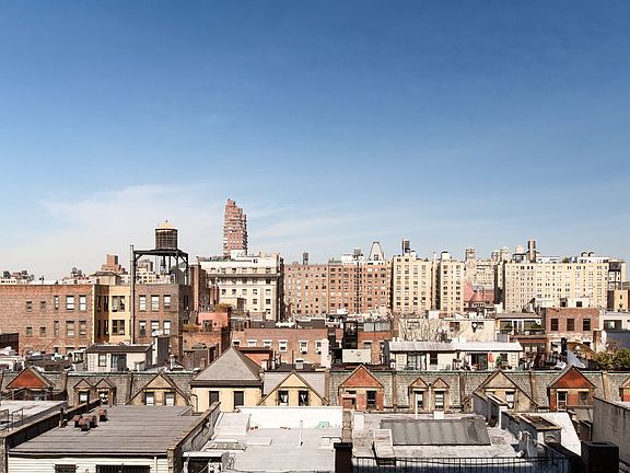 3rd image of 41 W 72nd St APT 10F