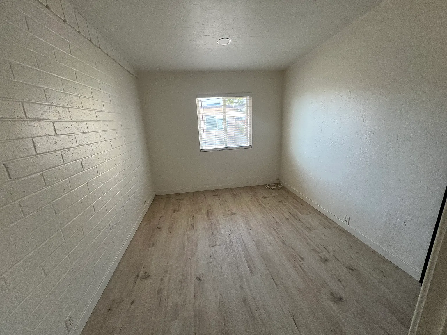 1 bed, 500 sqft, $2,200 — Photo 3