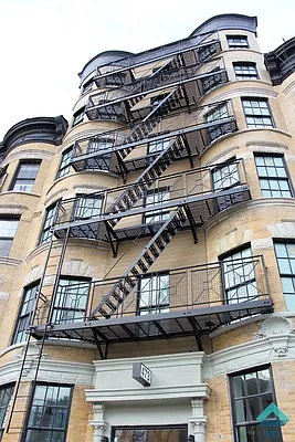 Rented by EXR | media 15