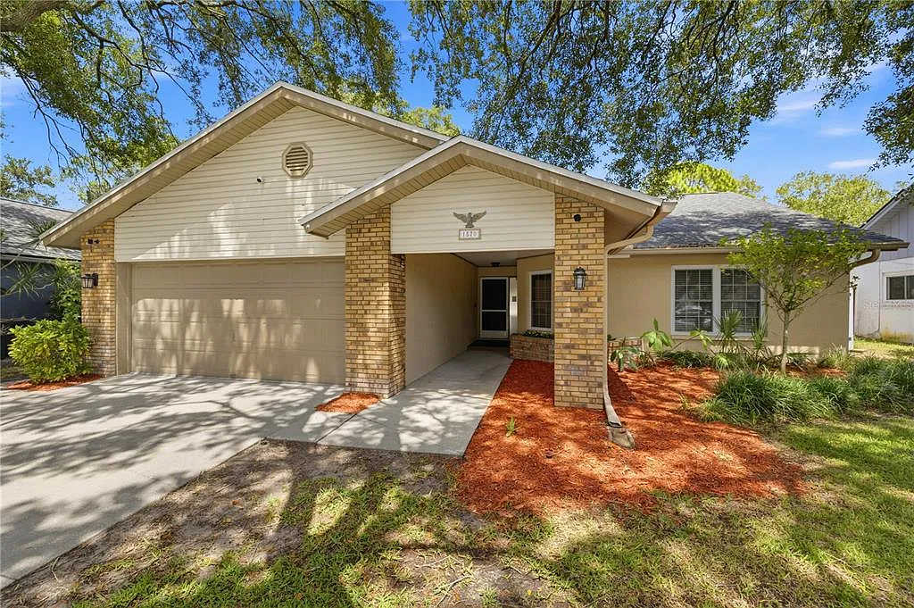 3 bed, 2.0 bath, 1780 sqft, $3,600 — Photo 2