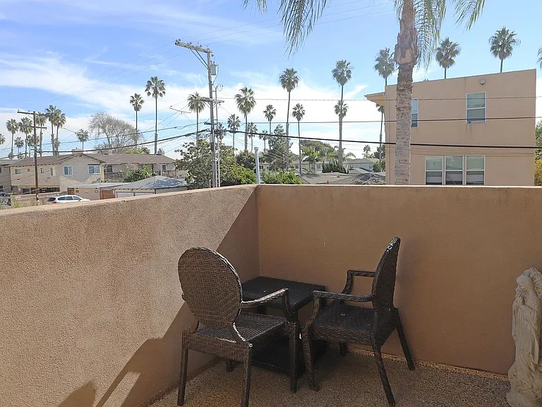 1035 Hornblend St — Photo 7